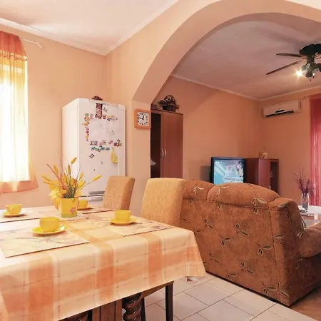 Apartman Three-bedroom In